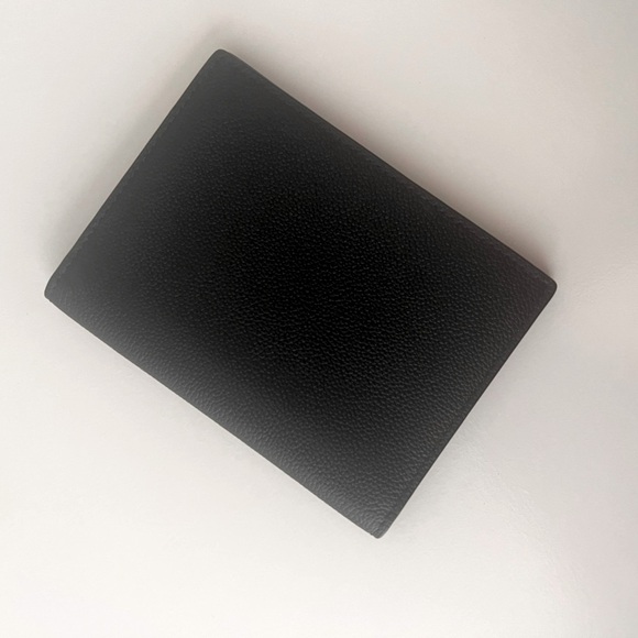 💯 COACH Passport Case - Picture 1 of 14